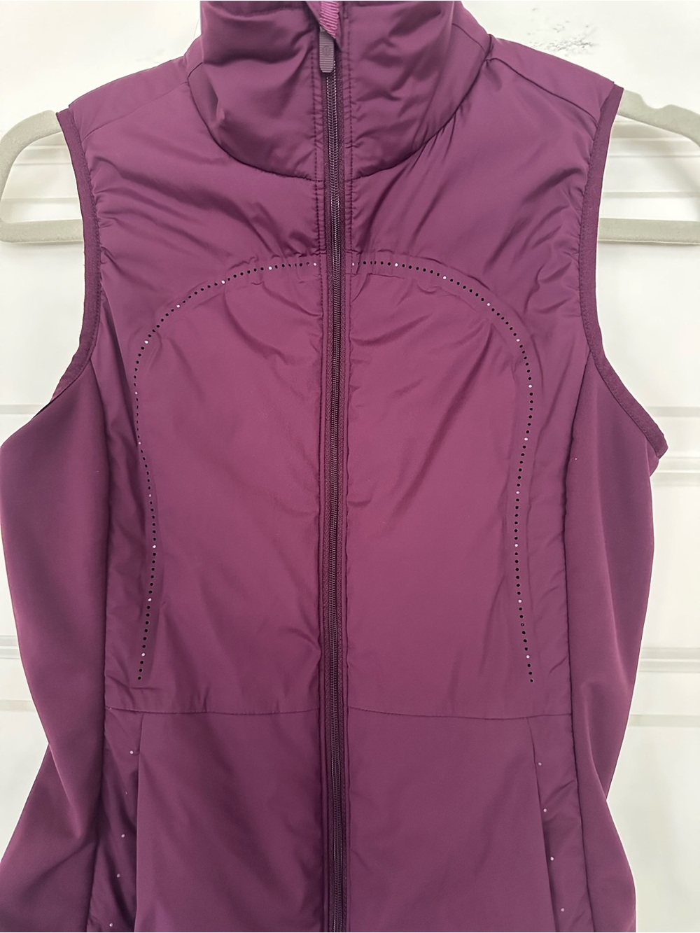 lululemon athletica Plum Zip-Up Sleeveless Vest